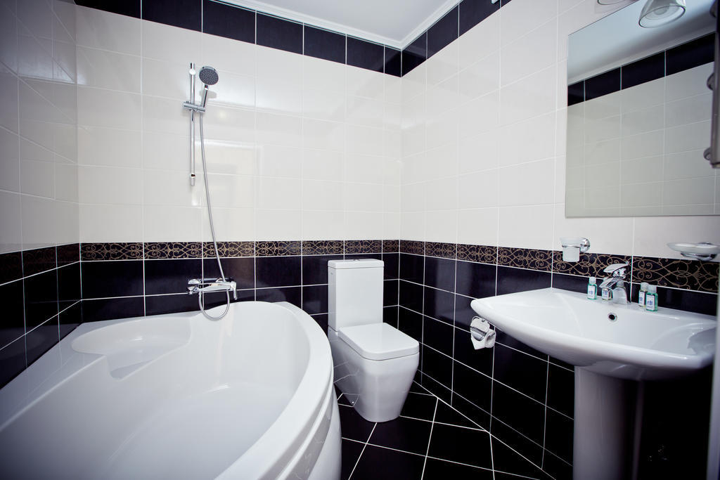 Grand Sport Hotel Brovary Bilik gambar