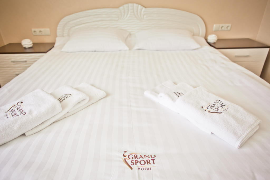 Grand Sport Hotel Brovary Bilik gambar