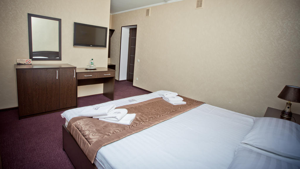 Grand Sport Hotel Brovary Bilik gambar